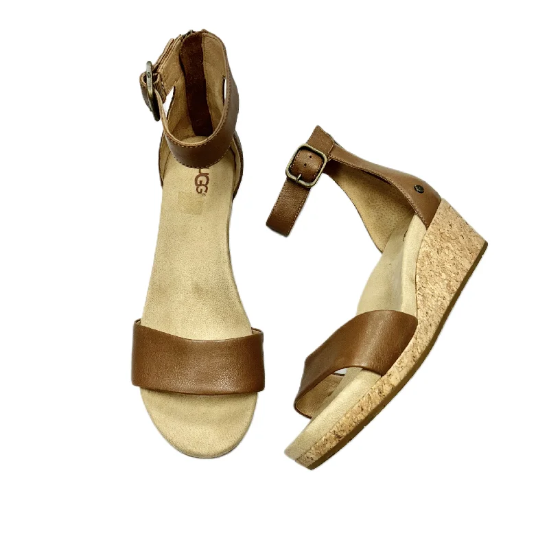 Elegant and sophisticated women's shoes for red carpet eventsSandals Heels Wedge By Ugg Size: 10 Elegant and sophisticated women's shoes for red carpet eventsSandals Heels Wedge By Ugg Size: 10