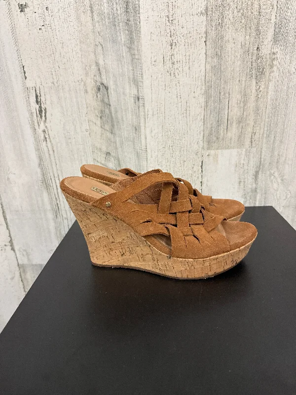Chic and stylish women's shoes for garden partiesSandals Heels Wedge By Ugg Size: 11 Chic and stylish women's shoes for garden partiesSandals Heels Wedge By Ugg Size: 11