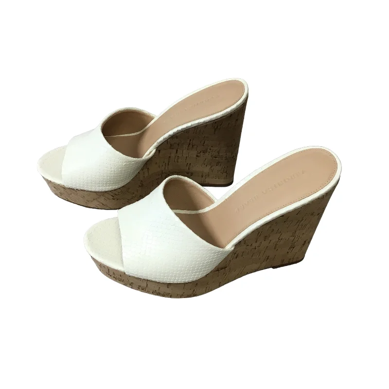Elegant and sophisticated women's shoes for red carpet eventsSandals Heels Wedge By Veronica Beard Size: 8 Elegant and sophisticated women's shoes for red carpet eventsSandals Heels Wedge By Veronica Beard Size: 8