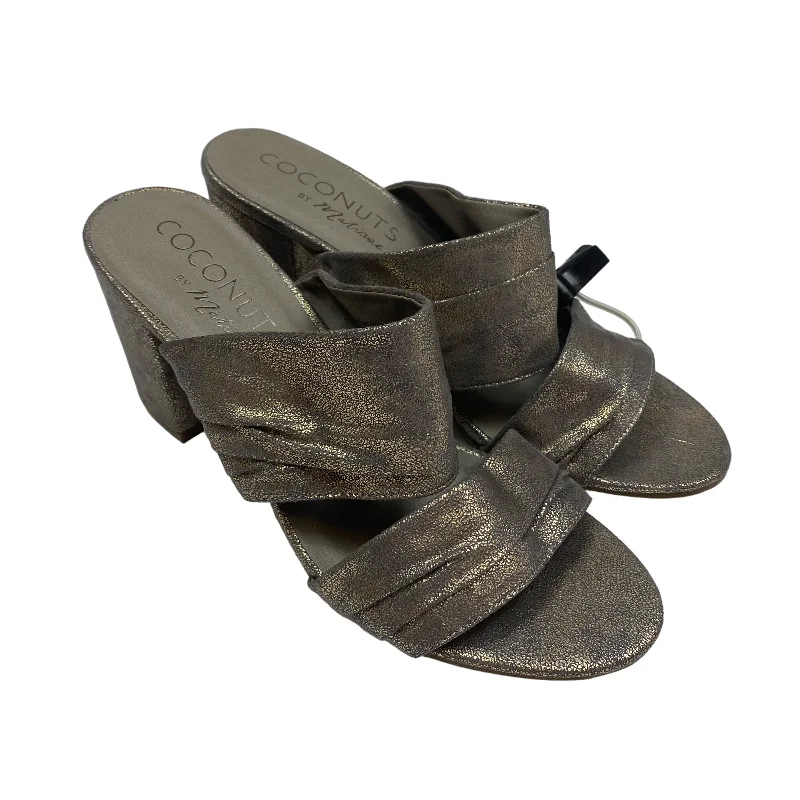 Elegant and sophisticated women's shoes for any formal eventSilver Sandals Heels Block Matisse, Size 10 Elegant and sophisticated women's shoes for any formal eventSilver Sandals Heels Block Matisse, Size 10