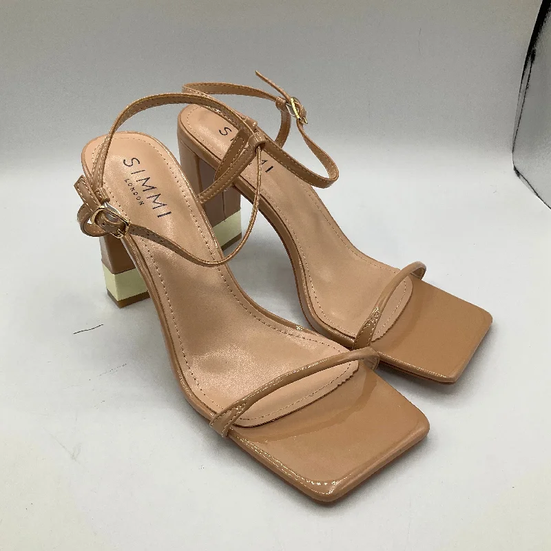 Flattering and stylish women's shoes for wide feetTan Sandals Heels Block Cmc, Size 8 Flattering and stylish women's shoes for wide feetTan Sandals Heels Block Cmc, Size 8
