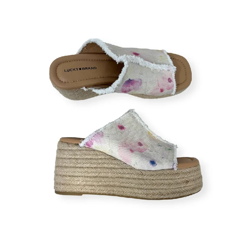 Bold and colorful women's shoes for making a statementTan Sandals Heels Block Lucky Brand, Size 10 Bold and colorful women's shoes for making a statementTan Sandals Heels Block Lucky Brand, Size 10