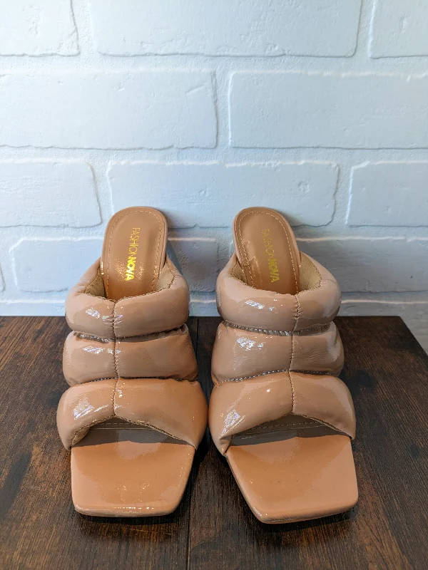 Versatile and stylish women's shoes for all occasions and seasonsTan Sandals Heels Stiletto Fashion Nova, Size 8 Versatile and stylish women's shoes for all occasions and seasonsTan Sandals Heels Stiletto Fashion Nova, Size 8