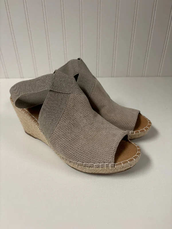 Elegant and sophisticated women's shoe stylesTaupe Sandals Heels Wedge Gentle Souls, Size 8 Elegant and sophisticated women's shoe stylesTaupe Sandals Heels Wedge Gentle Souls, Size 8