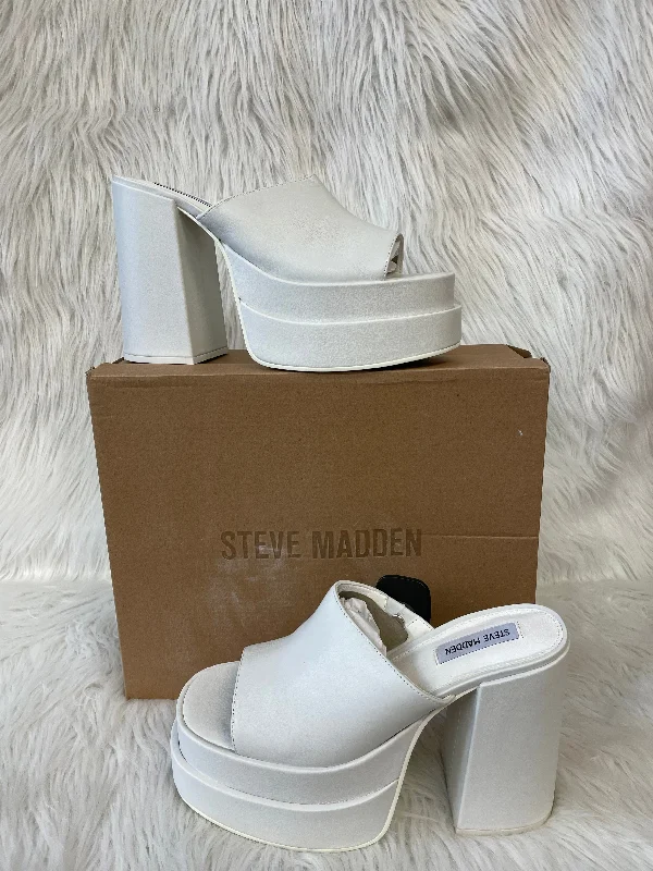 Elegant and sophisticated women's shoes for red carpet eventsWhite Sandals Heels Block Steve Madden, Size 10 Elegant and sophisticated women's shoes for red carpet eventsWhite Sandals Heels Block Steve Madden, Size 10
