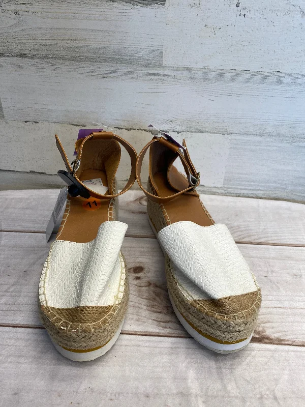 Classy and elegant women's shoes for formal eventsWhite Sandals Heels Wedge Nautica, Size 11 Classy and elegant women's shoes for formal eventsWhite Sandals Heels Wedge Nautica, Size 11