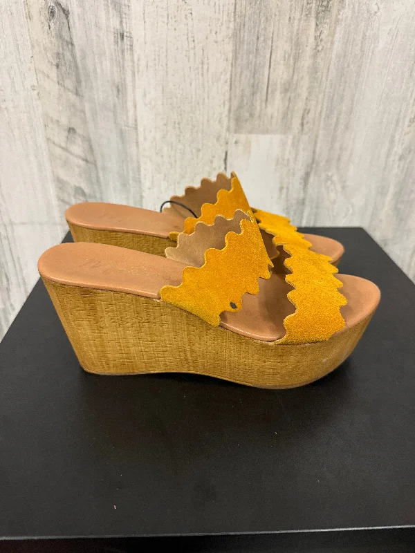 Feminine and romantic women's shoe designsYellow Sandals Heels Wedge Matisse, Size 7 Feminine and romantic women's shoe designsYellow Sandals Heels Wedge Matisse, Size 7