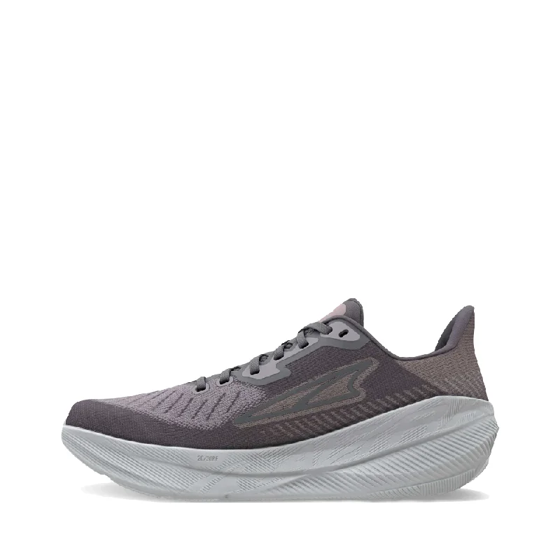 Practical and stylish women's shoes for travelAltra Women's Experience Flow Sneaker in Purple Practical and stylish women's shoes for travelAltra Women's Experience Flow Sneaker in Purple