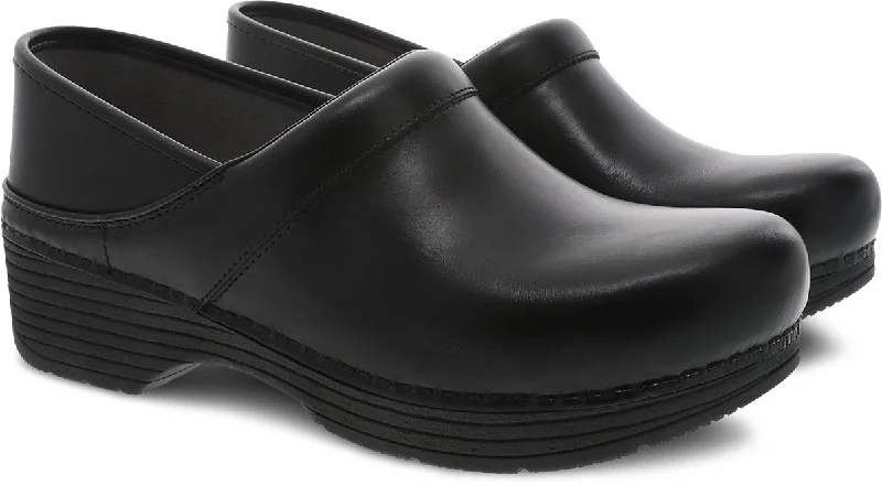 Comfortable and supportive women's shoes for all-day wearDansko LT Pro