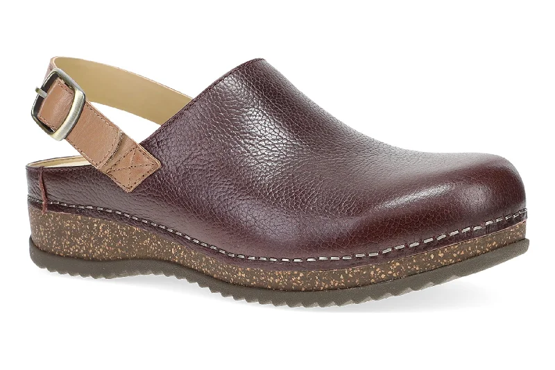 Flattering and figure-hugging women's footwearMerrin