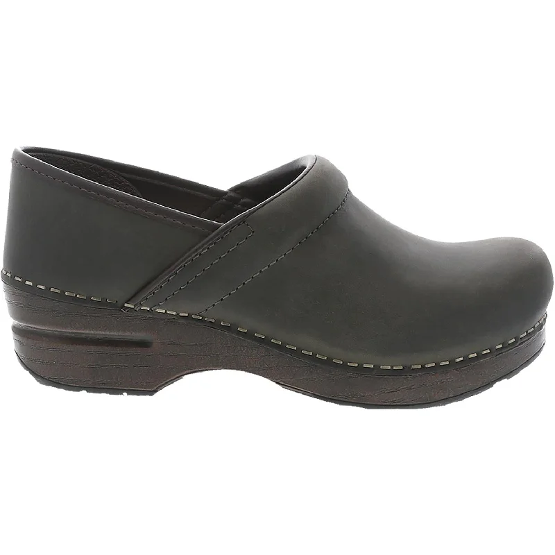 Stylish and supportive women's shoes for plantar fasciitisWomen's Dansko Professional Clog Moss Oiled Pull Up Leather Stylish and supportive women's shoes for plantar fasciitisWomen's Dansko Professional Clog Moss Oiled Pull Up Leather