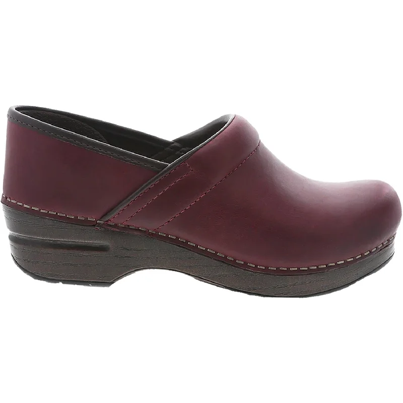 Comfy casual women's shoes for everyday wearWomen's Dansko Professional Clog Plum Oiled Pull Up Leather Comfy casual women's shoes for everyday wearWomen's Dansko Professional Clog Plum Oiled Pull Up Leather
