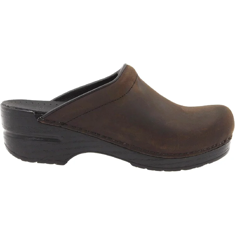 Chic and stylish women's shoes for cocktail partiesWomen's Dansko Sonja Antique Brown Oiled Leather Chic and stylish women's shoes for cocktail partiesWomen's Dansko Sonja Antique Brown Oiled Leather