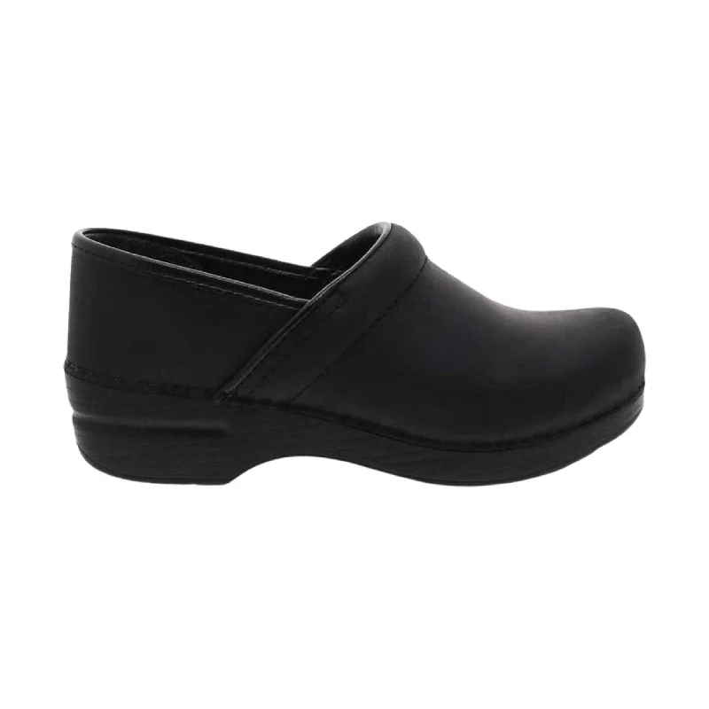 Chic and minimalist women's footwear trendsDansko Women's Professional Clogs - Black Oiled Chic and minimalist women's footwear trendsDansko Women's Professional Clogs - Black Oiled