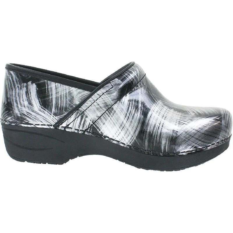 Effortlessly stylish women's shoe choicesWomen's Dansko XP 2.0 Pewter Brushed Patent Leather