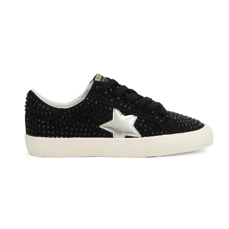 Stunning and eye-catching women's footwearGrande Slip On Sneakers