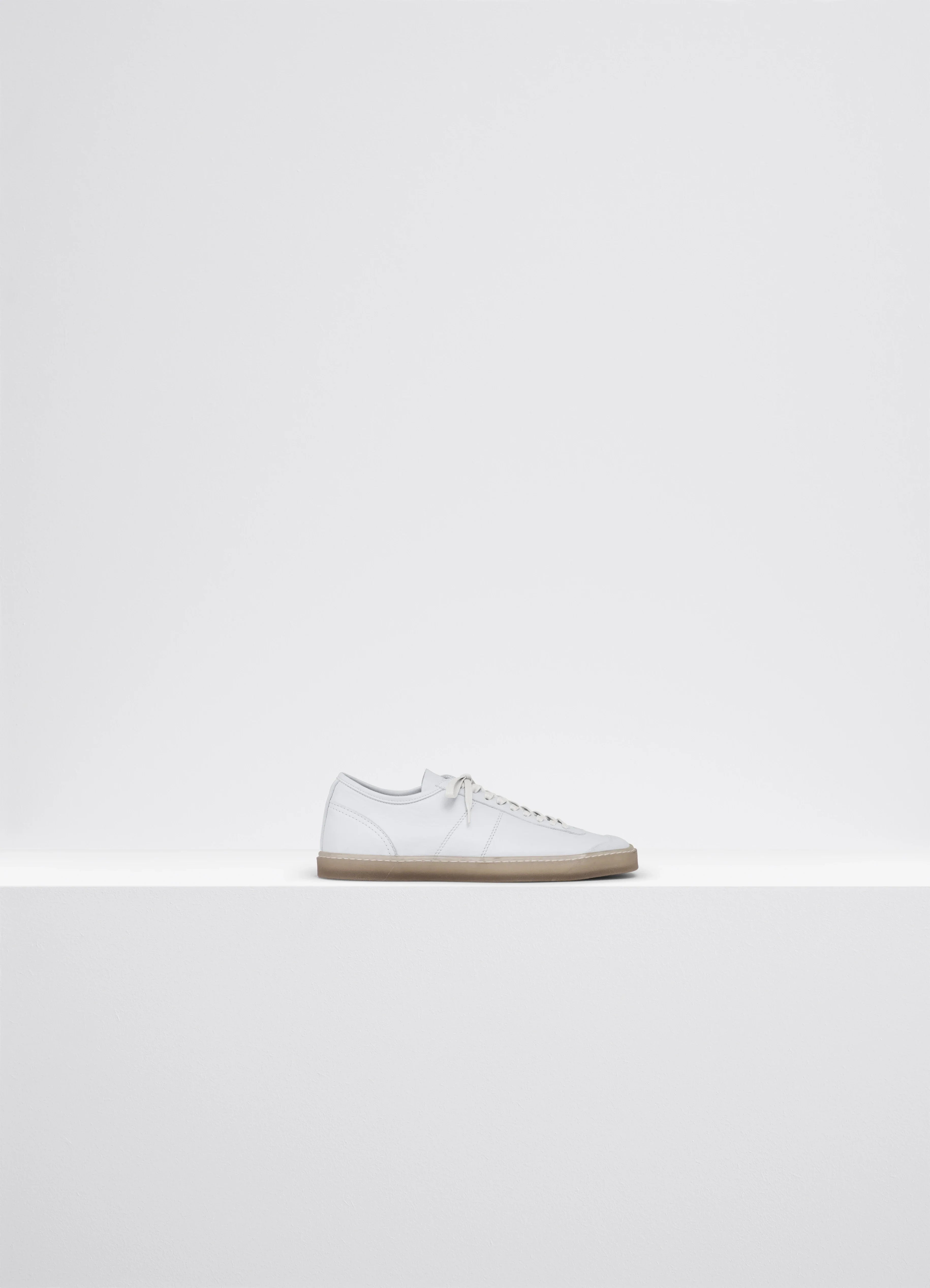 Bold and statement-making women's shoes for the bold and beautifulLINOLEUM BASIC LACED UP TRAINERS Bold and statement-making women's shoes for the bold and beautifulLINOLEUM BASIC LACED UP TRAINERS