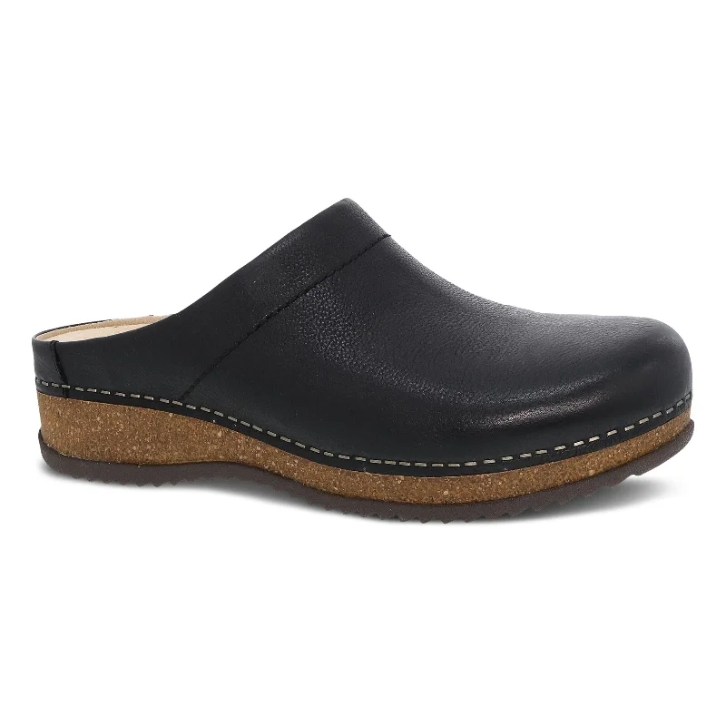 Comfy and casual women's shoes for the weekendMariella Black Nappa