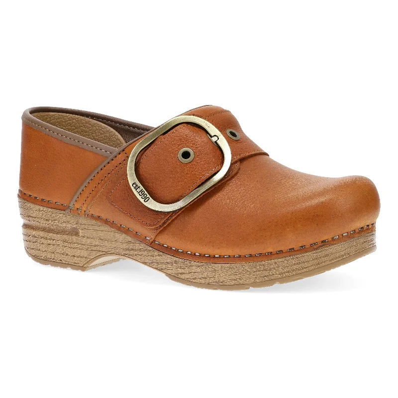 Comfy and stylish women's shoes for lounging around the housePearson Tan Tumbled