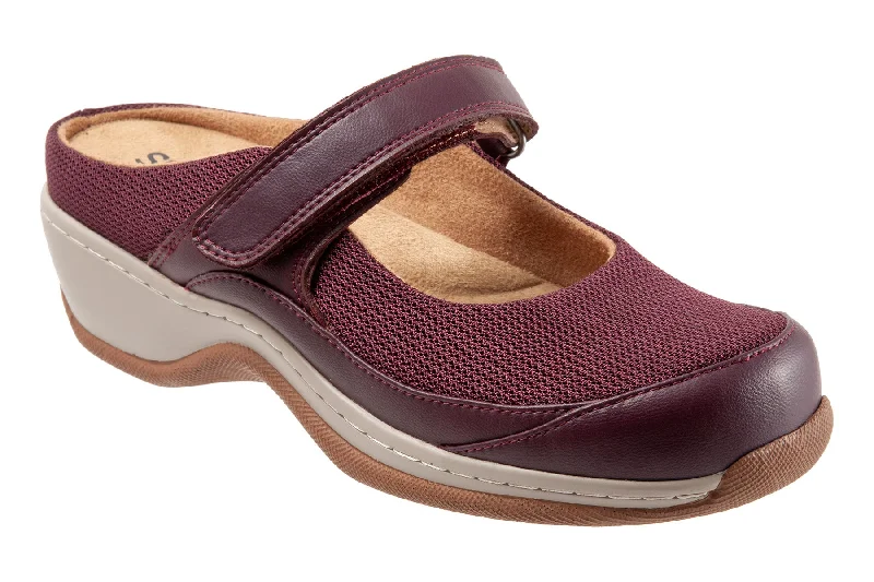 Timeless classic women's shoe designsArcadia