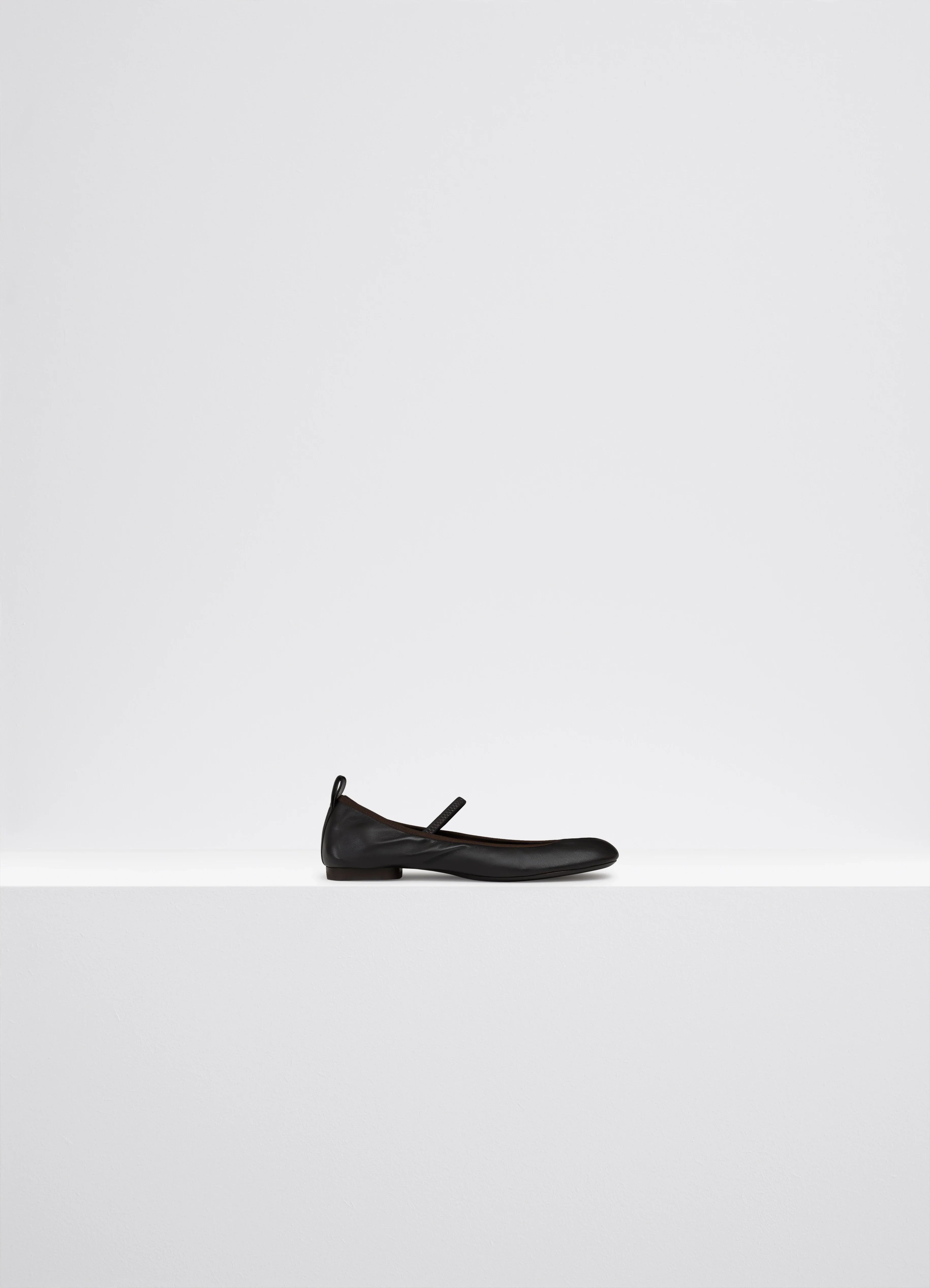 Stylish and affordable women's shoesSQUARE FLAT BALLERINA