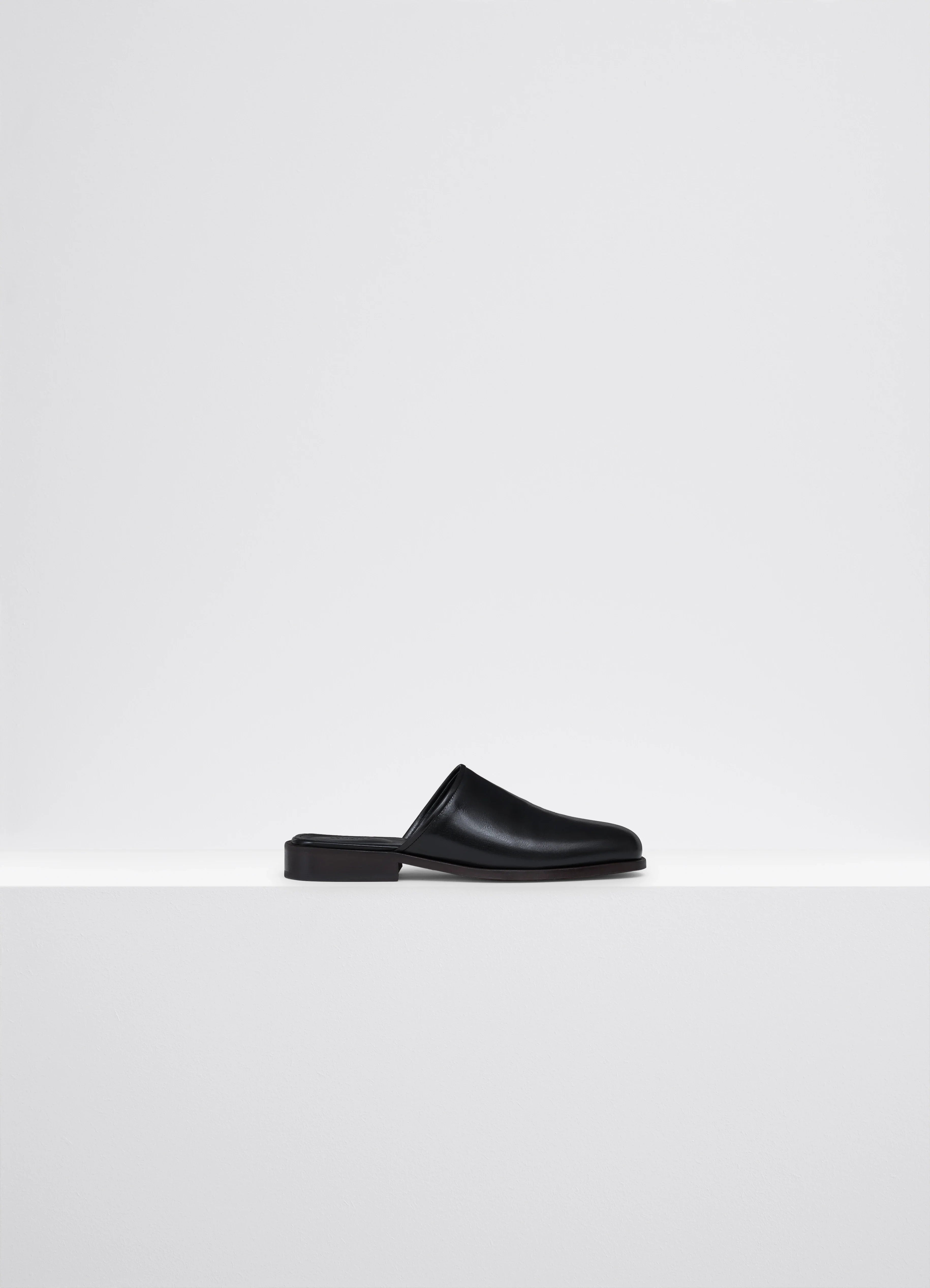 Elegant and classic women's shoes for prom nightSQUARE MULE