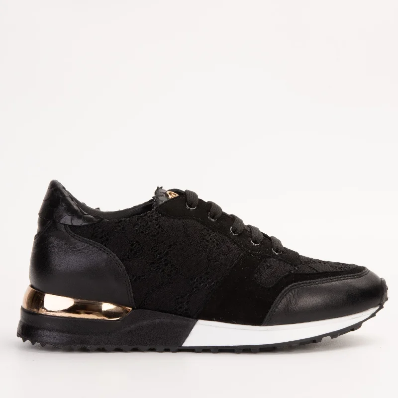 Chic and versatile women's footwearThe Noir Black Leather Women Sneaker