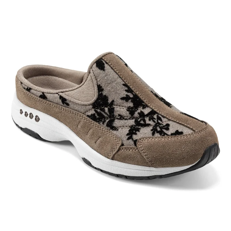 Elegant and sophisticated women's shoes for elegant eveningsTraveltime Clogs