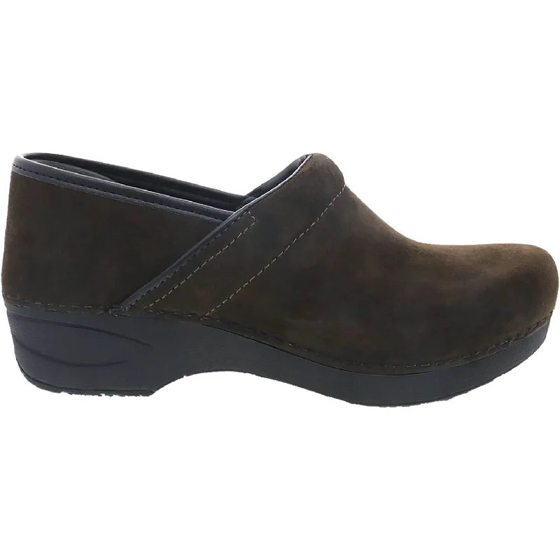 Chic and trendy women's shoe fashionsWomen's Dansko XP 2.0 Chocolate Waterproof Suede Chic and trendy women's shoe fashionsWomen's Dansko XP 2.0 Chocolate Waterproof Suede