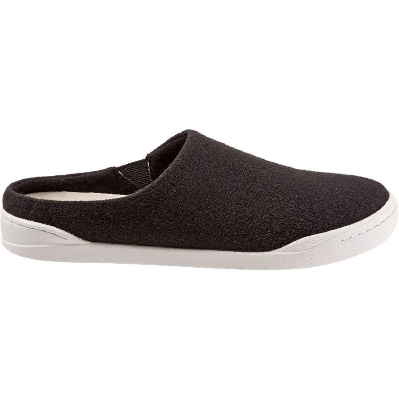 Comfy casual women's shoes for everyday wearWomen's SoftWalk Auburn Black Felt