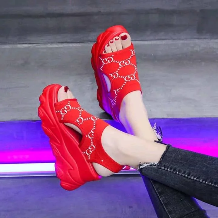 Stunning and glamorous women's shoes for evenings outA395 Royal Girl