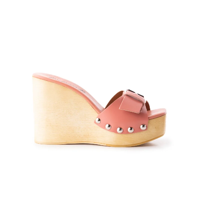 Stylish and comfortable women's shoes for long days at workAdore Pink Leather