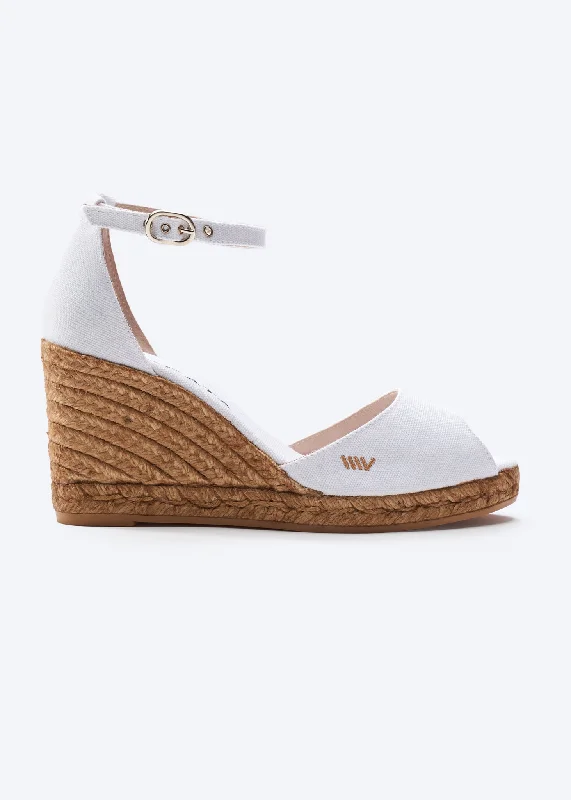 Chic and versatile women's footwearAiguafreda Limited Edition Canvas Espadrille Sandal Wedges Chic and versatile women's footwearAiguafreda Limited Edition Canvas Espadrille Sandal Wedges
