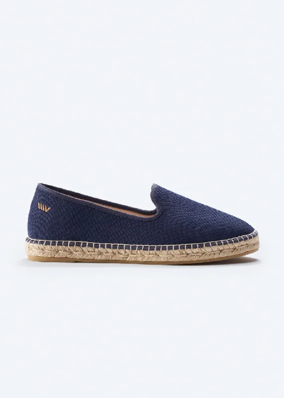 Chic and minimalist women's footwear trendsCalabona Canvas Espadrilles