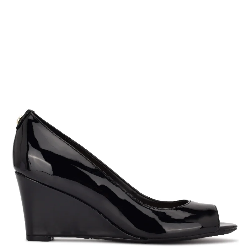 Stunning and glamorous women's shoes for evenings outCape 9x9 Dress Wedges