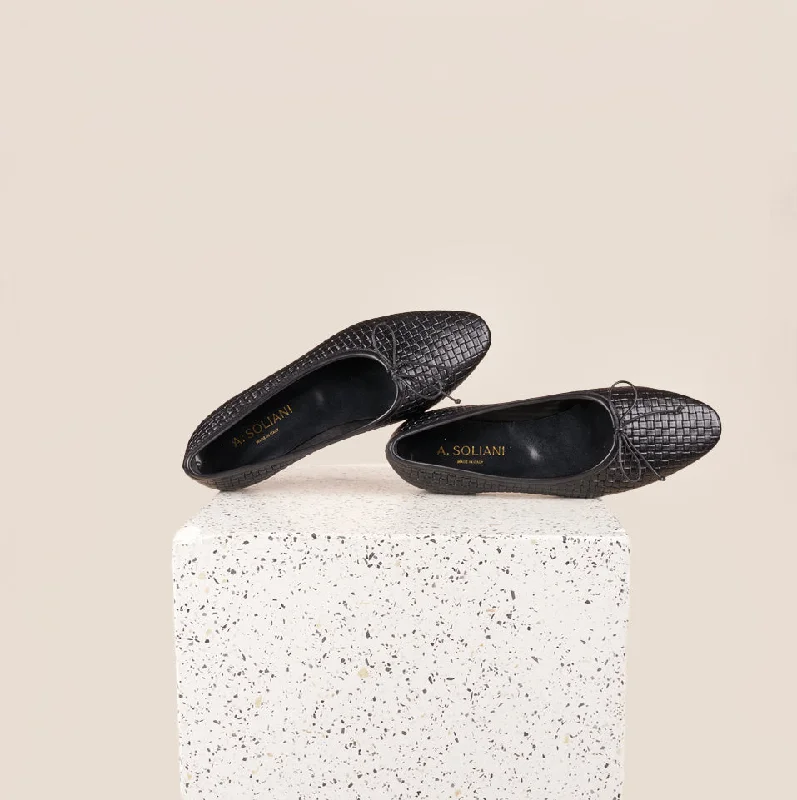 Elegant and sophisticated women's shoes for any formal eventComo - Black Cassette