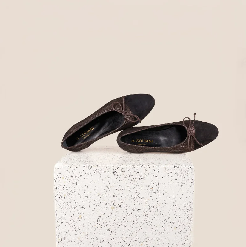 Comfy and stylish women's shoes for everyday comfortComo - Bronze Link/Black Suede