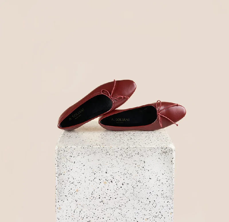 Versatile and stylish women's shoes for city walksComo - Rouge