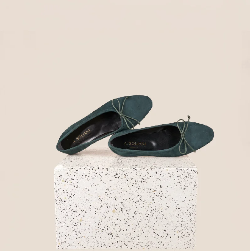 Versatile and stylish women's shoes for city walksComo - Forest Green Suede