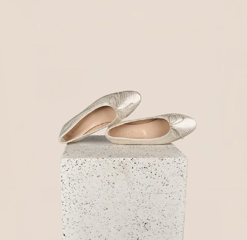 Elegant and sophisticated women's shoes for opera nightsComo - Gold Scale