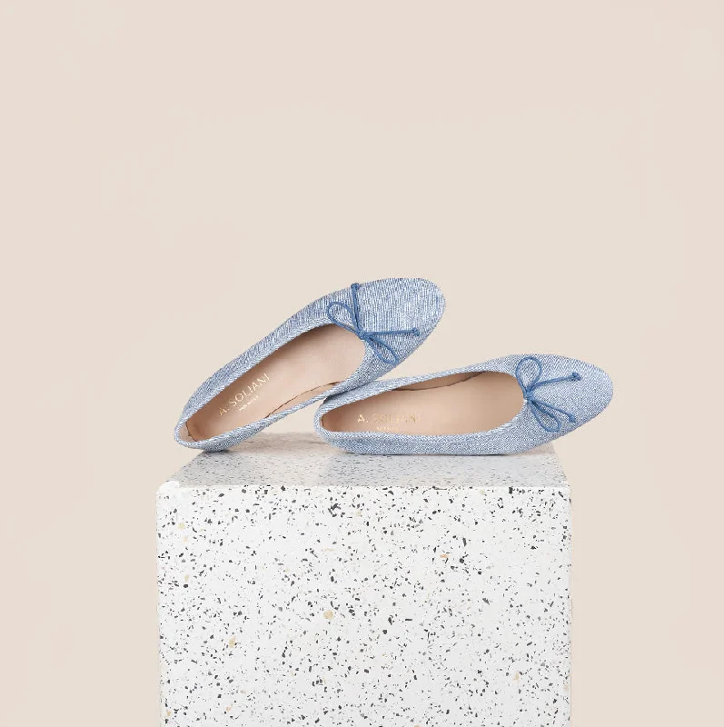 Timeless classic women's shoe designsComo - Light Denim (Printed Suede)