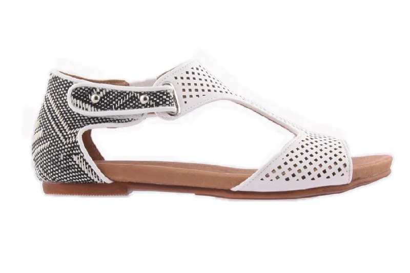 Feminine and romantic women's shoe designsCUFF WHITE