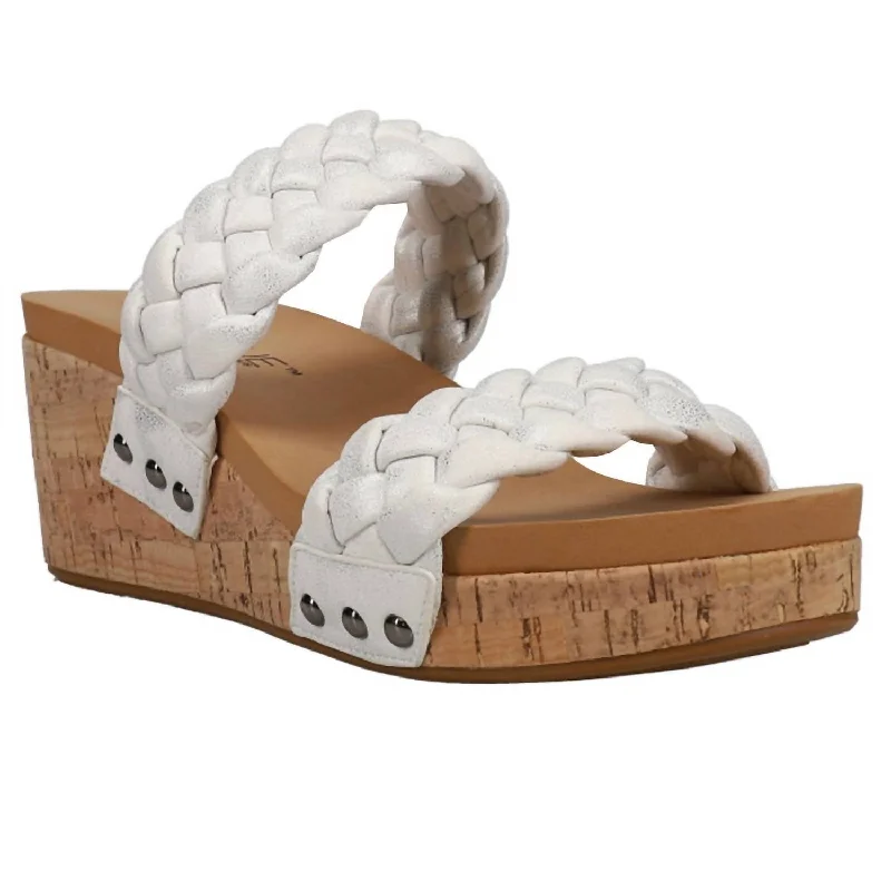 Comfy and stylish women's shoes for everyday comfortDelightful Sandal In White Metallic Comfy and stylish women's shoes for everyday comfortDelightful Sandal In White Metallic