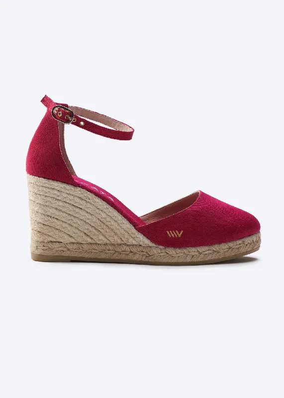 Practical and functional women's footwear solutionsEstartit Canvas Wedges Limited Edition Practical and functional women's footwear solutionsEstartit Canvas Wedges Limited Edition