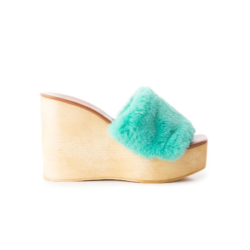 Timeless and elegant women's shoe classicsFluffy Blue Fur