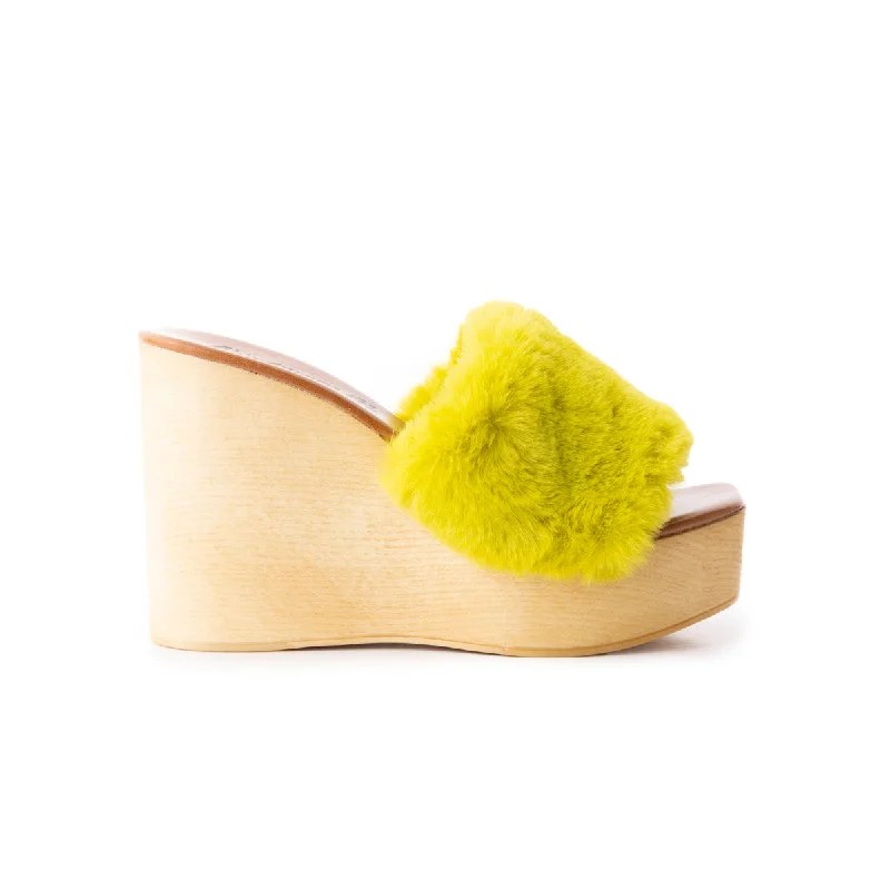 Comfy and stylish women's shoes for walkingFluffy Lime Fur