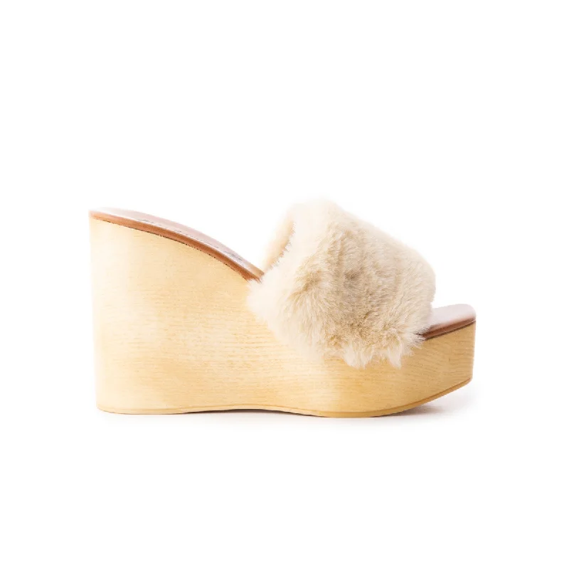 Chic and stylish women's shoes for summerFluffy Natural Fur