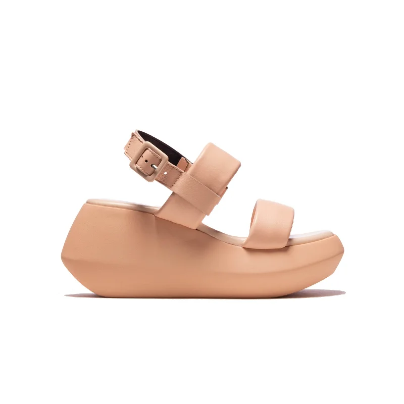 Stylish and comfortable women's shoes for long flightsFlutter Nude Leather