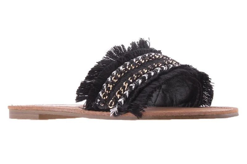 Versatile and elegant women's shoes for any outfitFRINEY BLACK