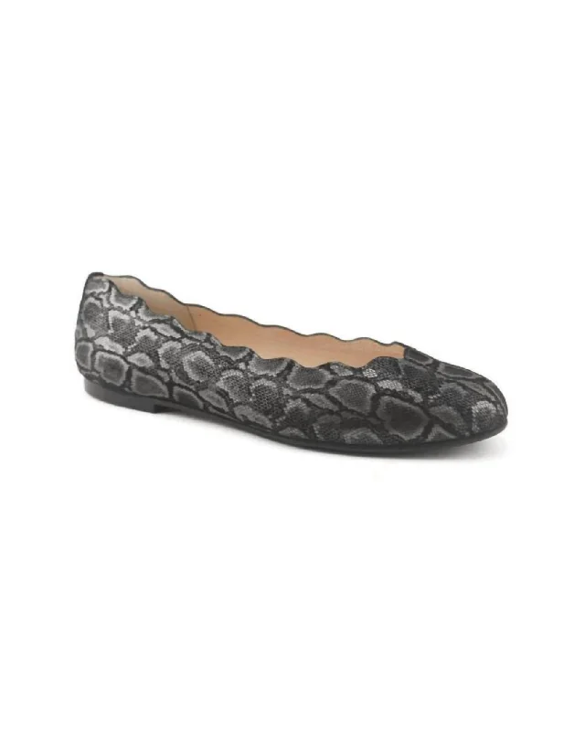 Chic and versatile women's footwearFsny Jigsaw Serpens Flat In Pewter